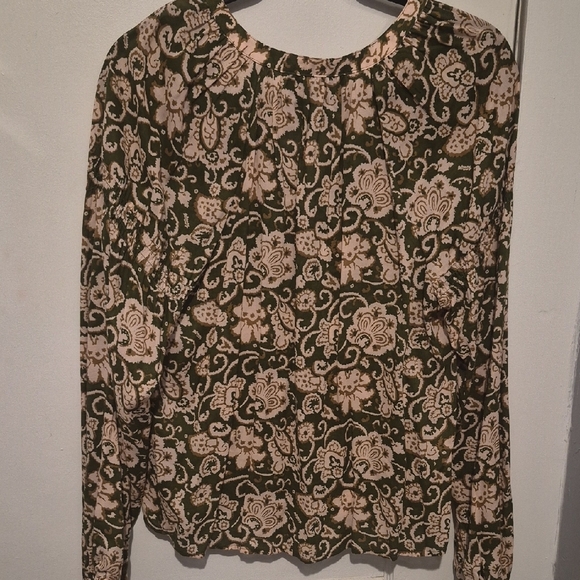 Small Floral Green and Light Pink Women's Top - Picture 6 of 6